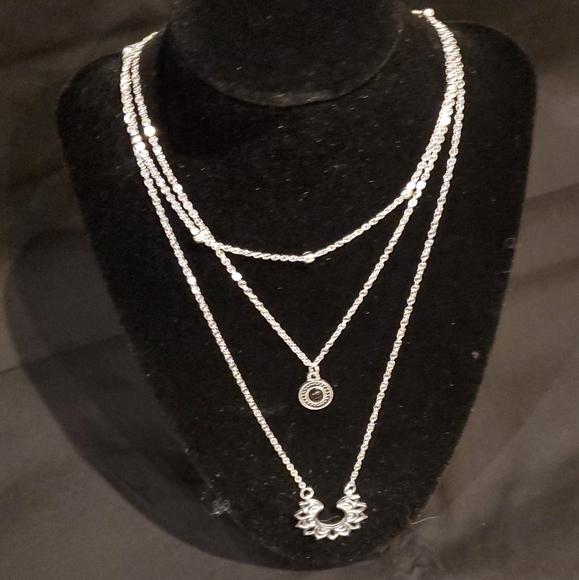 Fashion Jewelry Jewelry - Ladies 3 strand Neclace